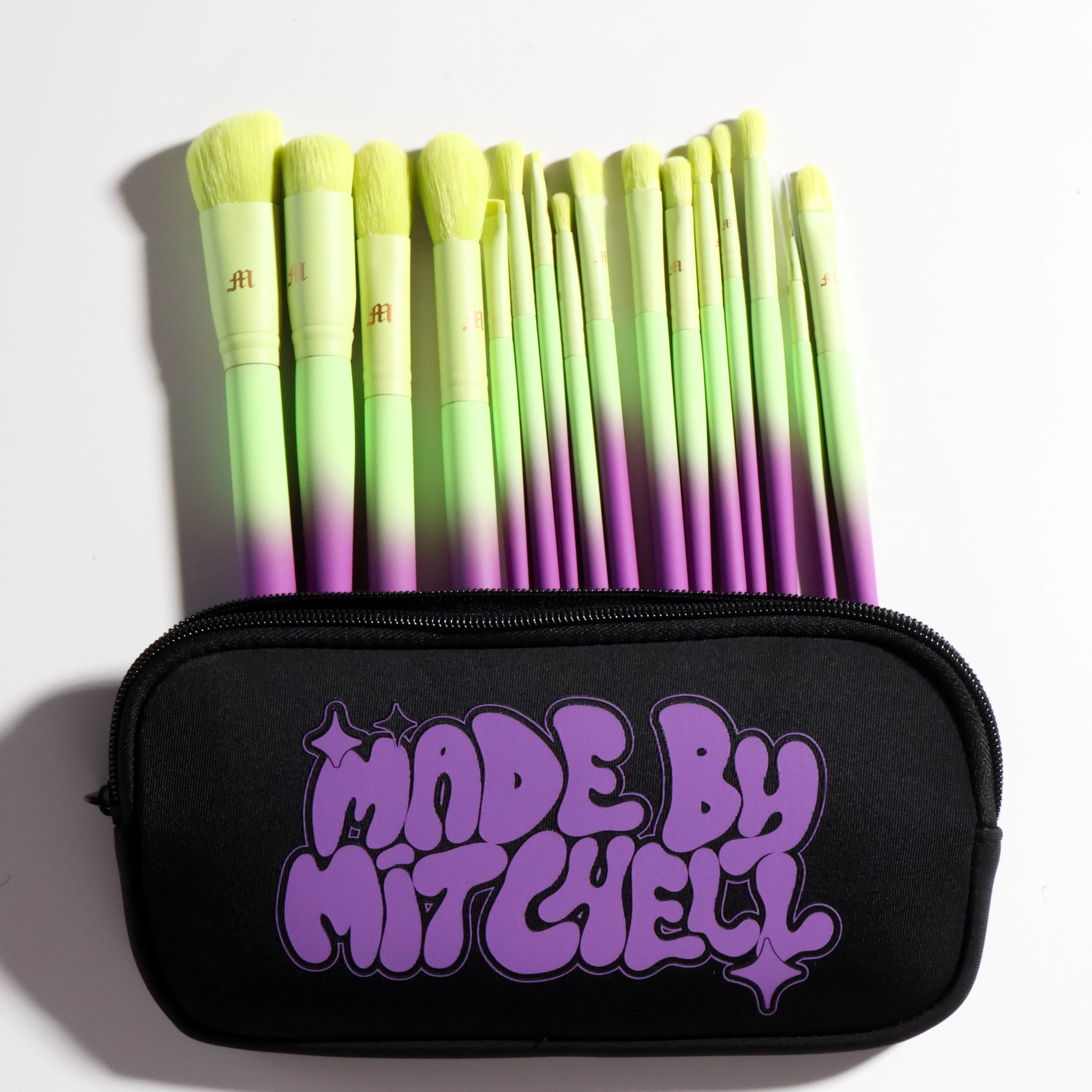 16 Piece Ombre Makeup Brush Set & Brush Pouch - Image 3