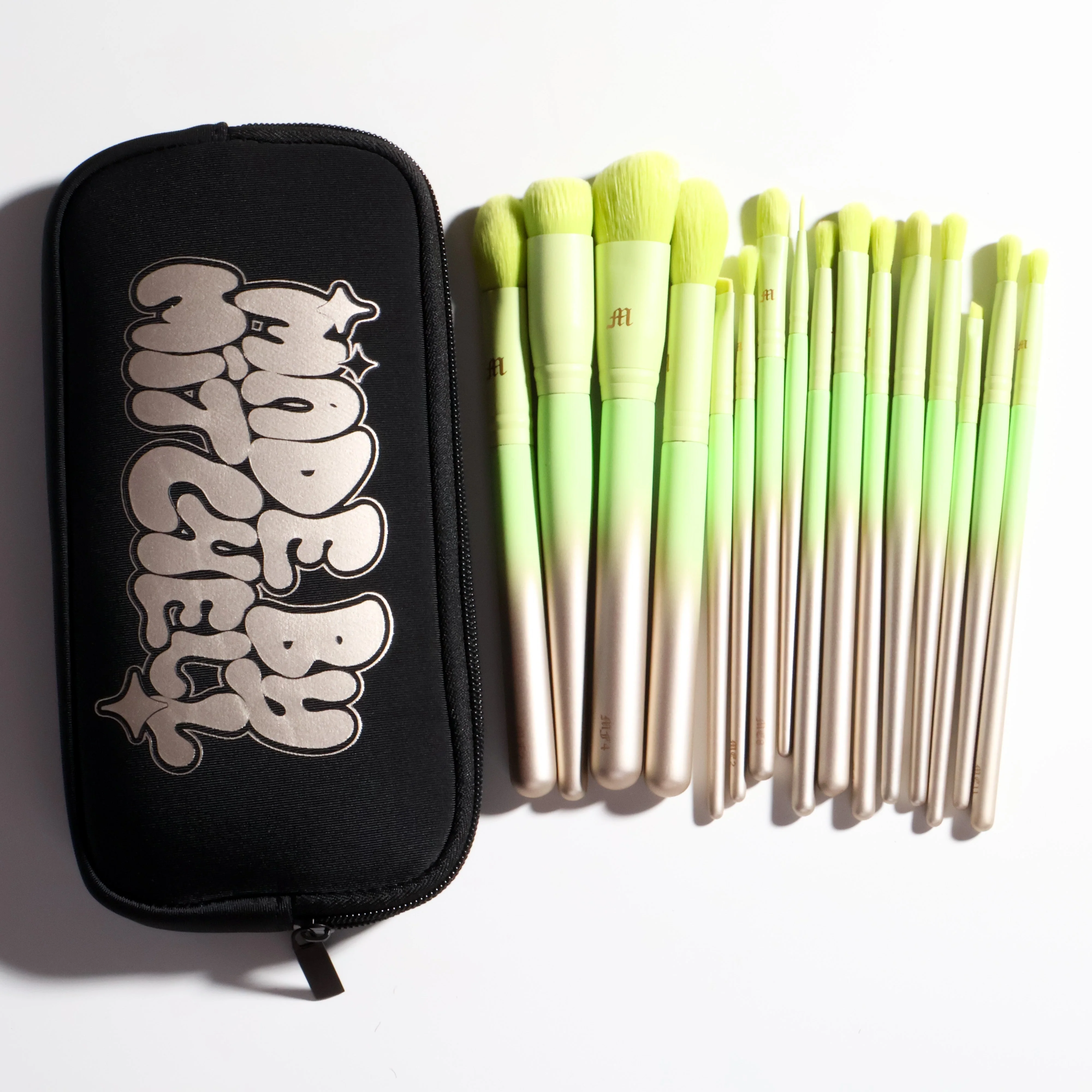 16 Piece Ombre Makeup Brush Set & Brush Pouch - Image 7